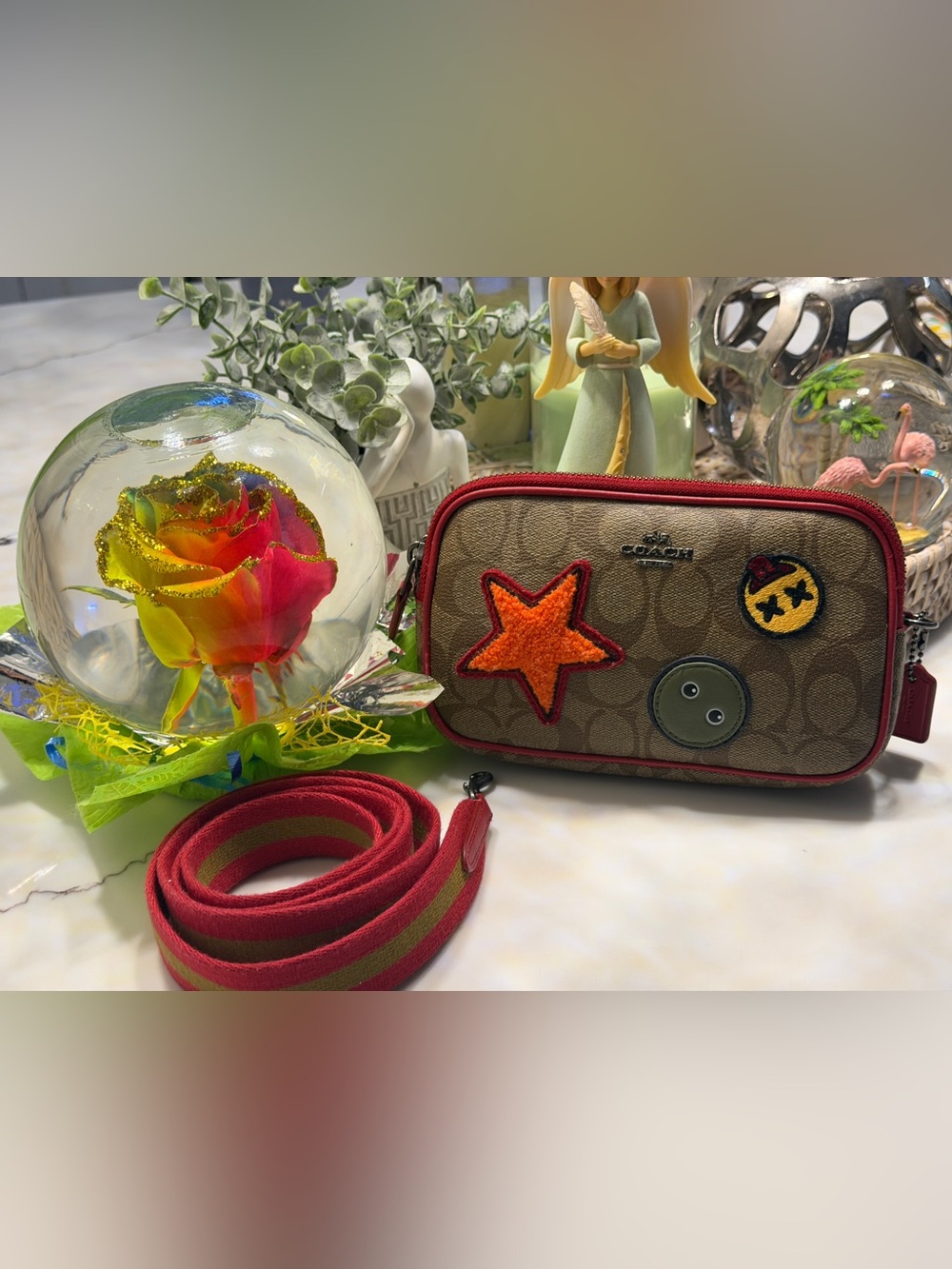 Coach Crossbody Bag – Rare Patch Design ✨